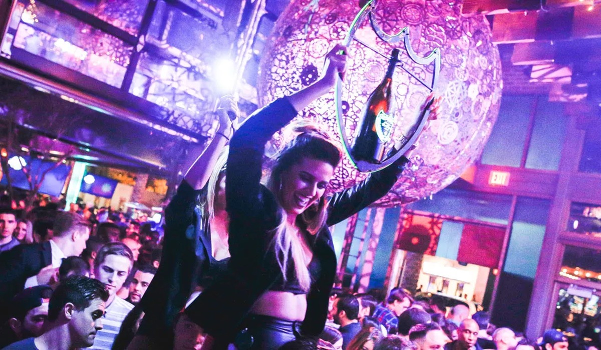 Old Town Scottsdale Entertainment District nightlife